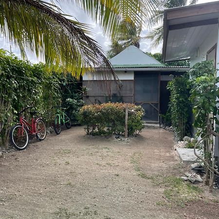 Poe Guesthouse Rangiroa エクステリア 写真